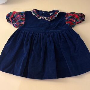 Vintage velvet baby dress in taffeta and velvet.puff sleeves and delicate collar